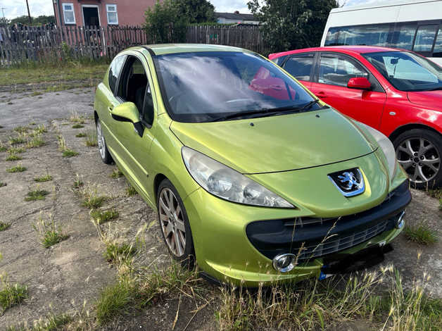 Cheap Peugeot 207, 2009 (09) Yellow Hatchback, Manual Petrol, 90,000 miles for sale in Heckmondwike, West Yorkshire