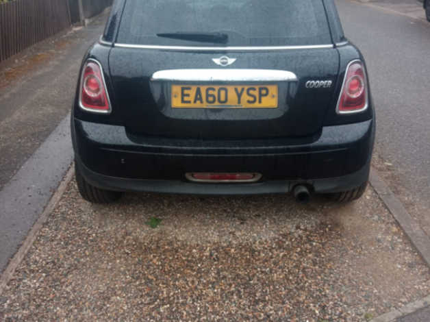 Mini MINI, 2010 (60) Black Hatchback, Manual Petrol, 142,596 miles - Image 6