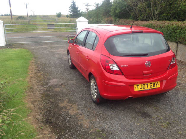 Vauxhall Corsa, 1.2 sxi 2007 (07) Red Hatchback, Manual Petrol, 91,778 miles long mot - Image 6