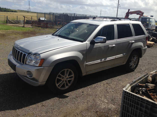 Cheap Jeep GRAND CHEROKEE CRD LTD AUTO, 2009 (58) Silver 4x4, Automatic Diesel, 97,000 miles for sale in Thurso, Caithness