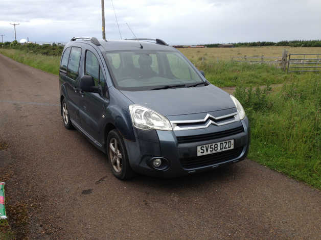 Cheap Citroen Berlingo Multispace, 2008 (58) Grey MPV, Manual Diesel, 89,396 miles for sale in Thurso, Caithness