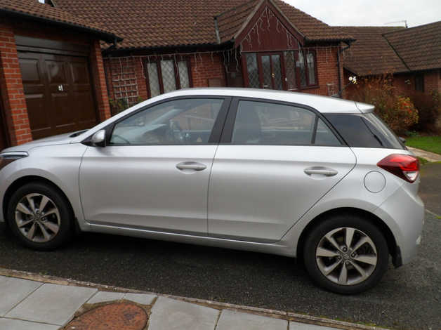 Hyundai I20 2016 16 Silver Hatchback Manual Petrol 13200 Miles