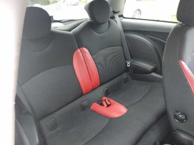 Mini MINI, 2010 (10) White Hatchback, Manual Petrol, 105,264 miles - Image 8