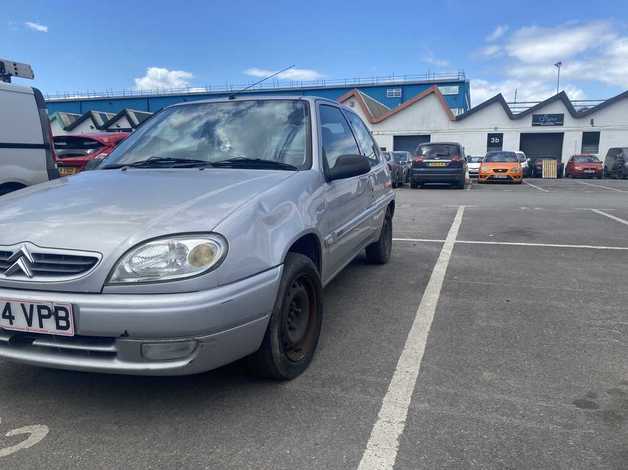 Citroen Saxo, 2001 (X) Silver Hatchback, Manual Petrol, 97,193 miles - Image 3