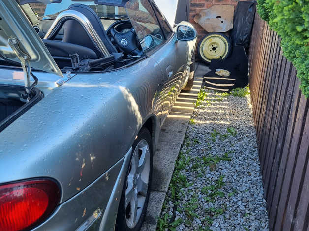 Mazda MX-5, 2003 (03) Silver Convertible, Manual Petrol, 132,026 miles - Image 4