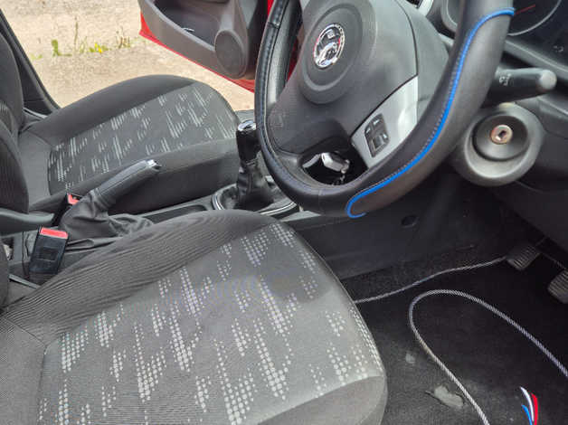 Vauxhall Corsa, 2012 (62) Red Hatchback, Manual Diesel, 169,289 miles - Image 2