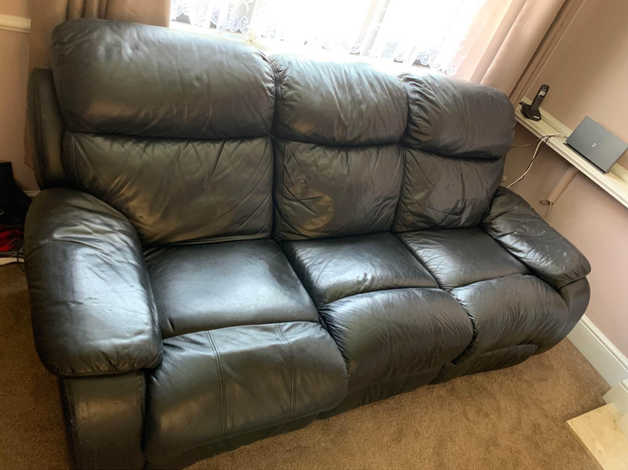 3 seater leather sofa in Milton Keynes