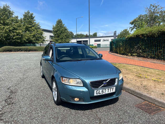 Cheap Volvo S40/V50 SERIES, 2008 (57) Blue Estate, Manual Diesel, 139,890 miles for sale in Tipton, West Midlands