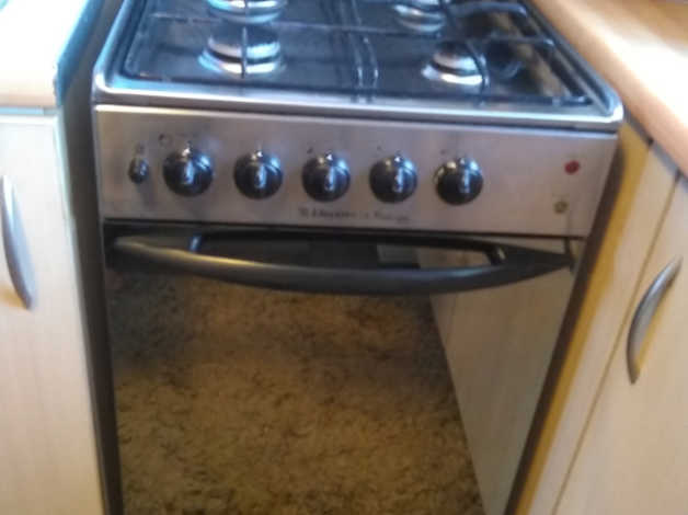 Dual fuel cooker 50cm in Clifton