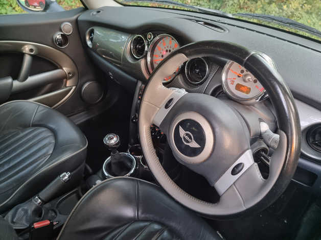 Mini MINI, 2006 (06) Grey Hatchback, Manual Petrol, 95,281 miles - Image 10