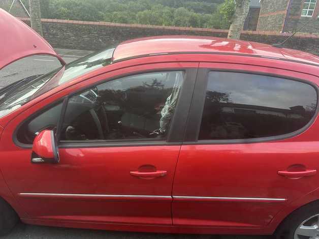 Peugeot 207, 2010 (60) Red Hatchback, Manual Petrol, 112000 miles - Image 3