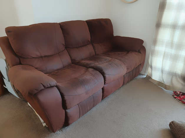 3 piece recliner sofa in Monmouth