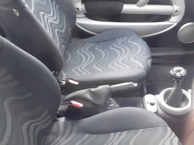 Mini MINI ONE, 2004 (04) Silver Hatchback, Manual Petrol, 115000 miles - Image 4