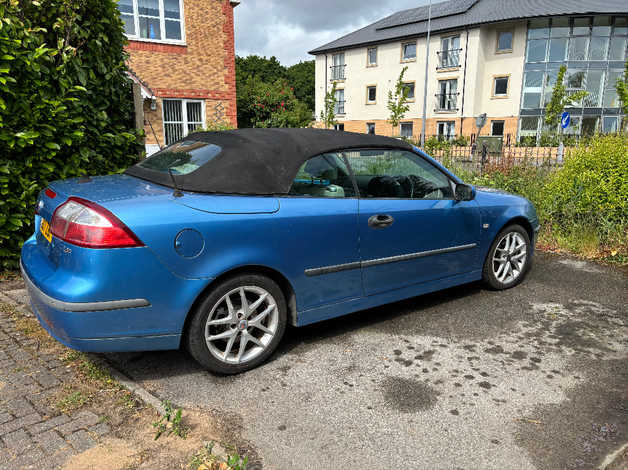 Saab 9-3, 2007 (07) Blue Convertible, Manual Petrol, 125,006 miles - Image 2